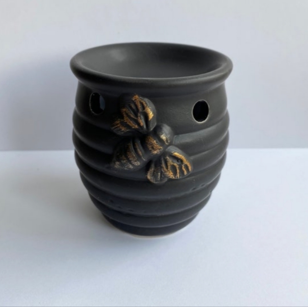 Black Essential oil, wax melt warmers, ceramic wax melt burner. Tea light warmer